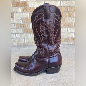 Men’s size 8D Dixon Cowboy boots